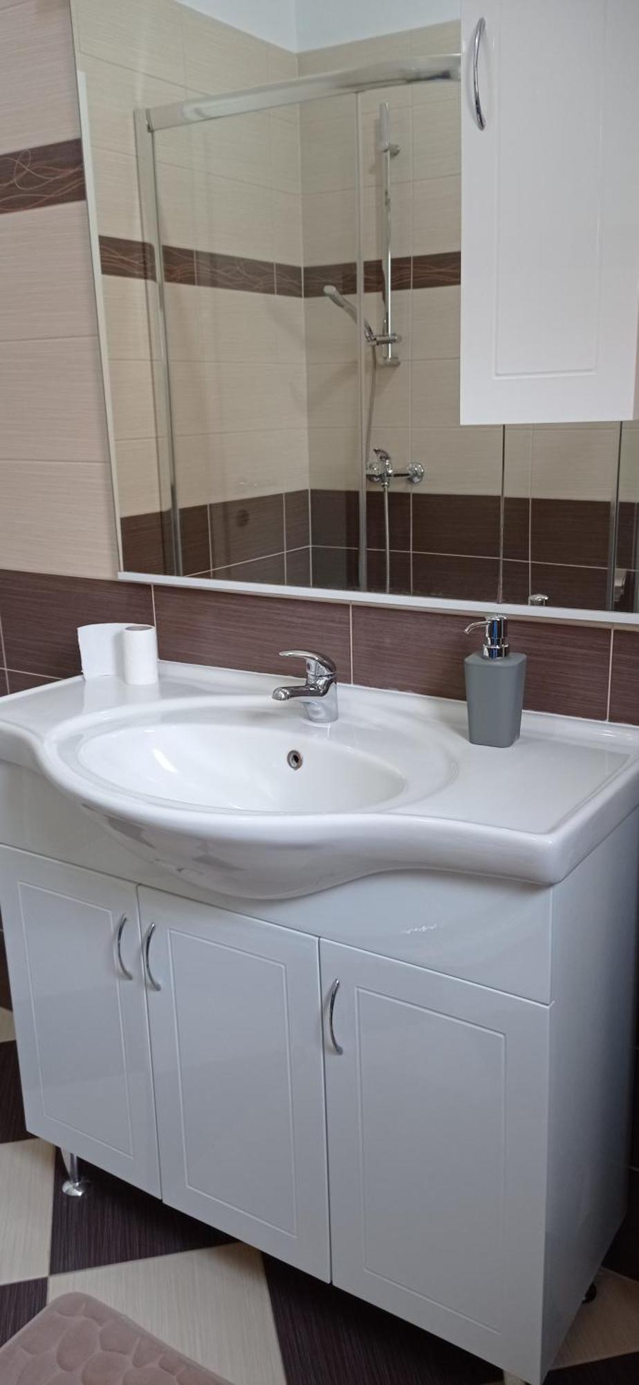 Viktor Rooms And Apartments 로비니 객실 사진